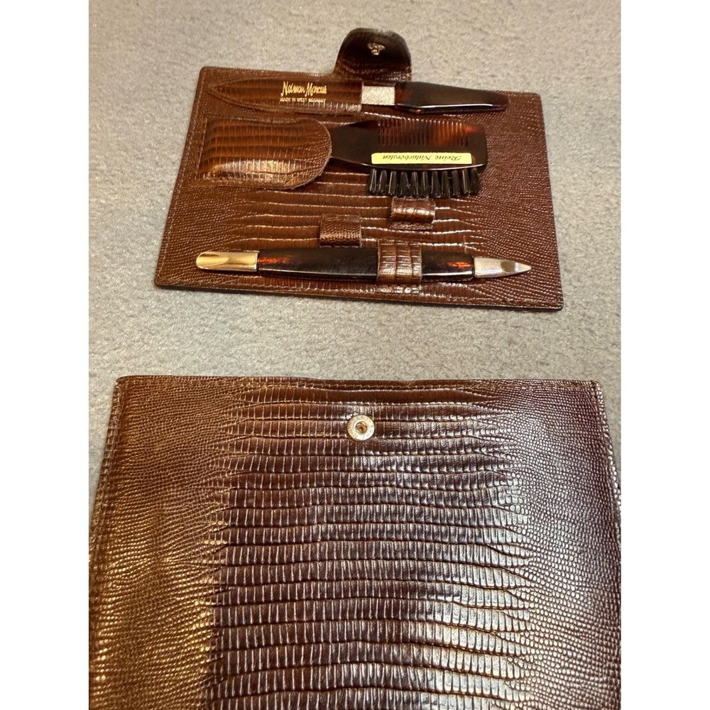 Rare Neiman Marcus West‎ Germany Travel Kit Embossed Leather Case & Accessories - Picture 7 of 7